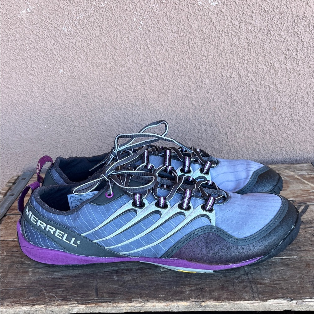Merrell Women's Gray and Purple Athletic Shoes
